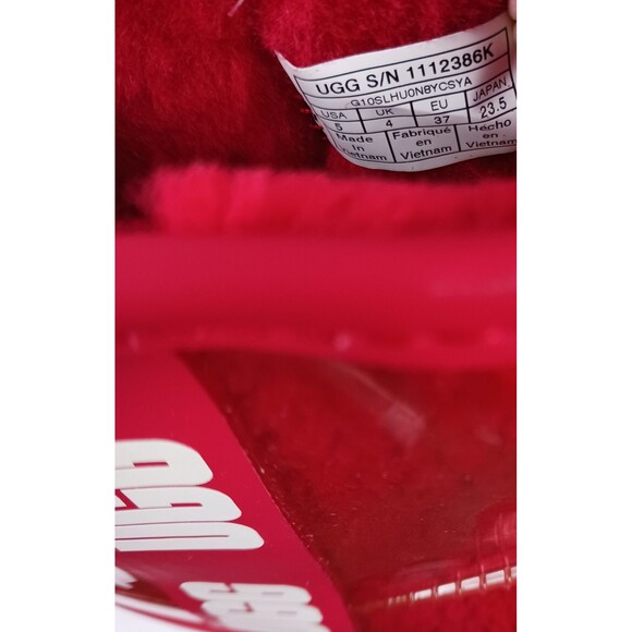 UGG Boots Kids Classic Clear Mini II Red Size 5 New In Box - Picture 14 of 15